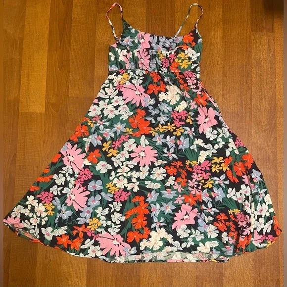 Old Navy Red and Green Strapless Sundress - Picture 9 of 10